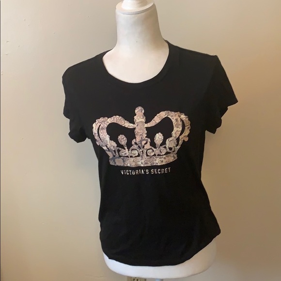 NWT Victoria’s Secret t-shir - Picture 6 of 6